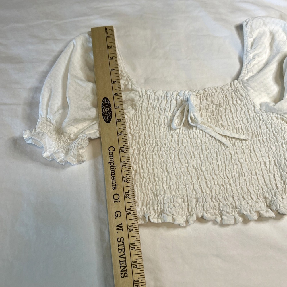 Altar'd State White Smocked Puff Sleeve Top Medium - Picture 8 of 8